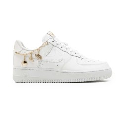 Nike Wmns Air Force 1 07 Lx Lucky Charms