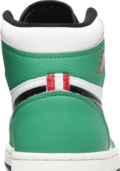 Женские кроссовки Nike Wmns Air Jordan 1 Retro High OG 'Lucky Green'