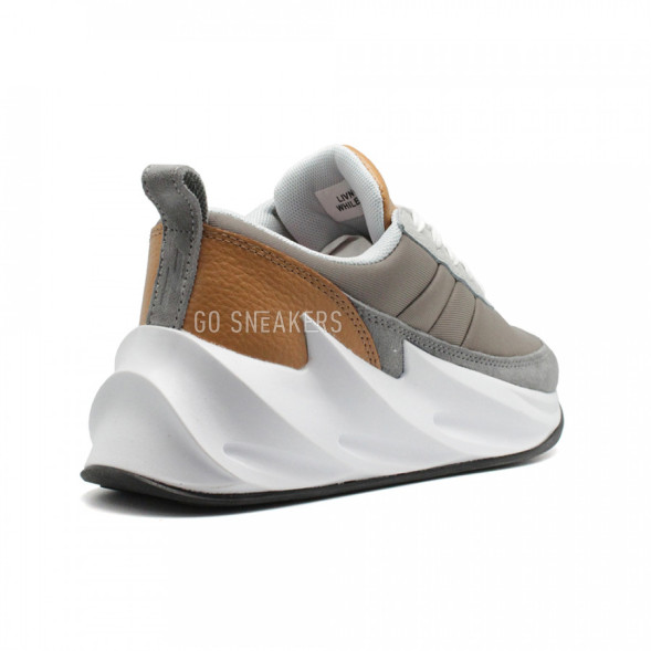 Женские кроссовки Adidas Shark Tan