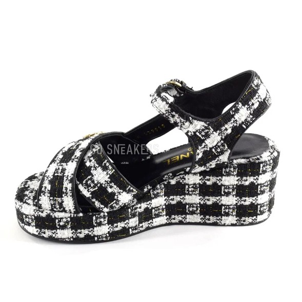 Женские босоножки Chanel Sandals Black/White Cell