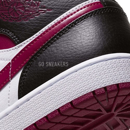 Унисекс кроссовки Nike Air Jordan 1 Mid Bred Toe