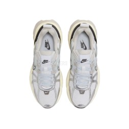 Nike V2K Run Runtekk Summit White Metallic