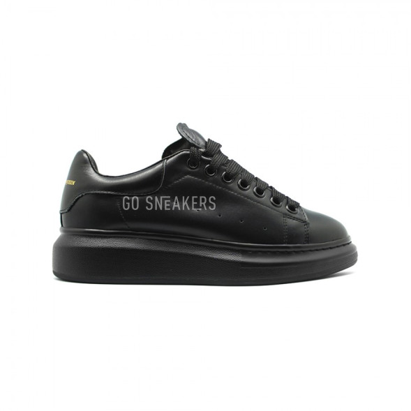 Женские кроссовки Alexander McQueen Luxe Total Black