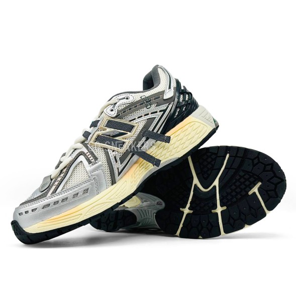 Мужские кроссовки New Balance 1906 Silver Metallic